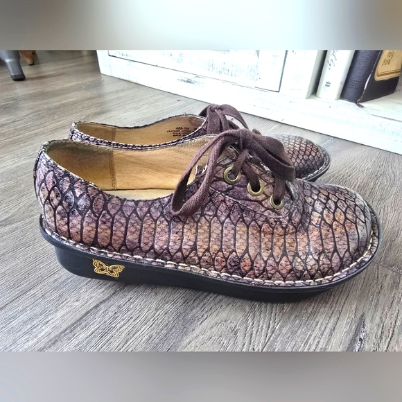 Alegria Shoes - Alegria PG Lite Abby Shoes Snake Croc Leather Clog Oxford Comfort Professional